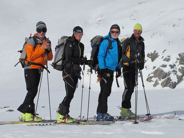 Beschreibung: C:\Users\Max\Pictures\2012\Skitouren\Swiss Glacie\IMG_1313.JPG